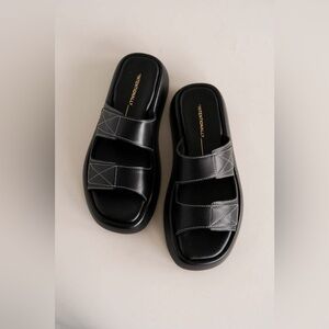 Intentionally Blank Women's Kiara Slide Sandal In Black